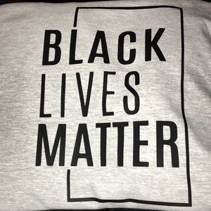 BLACK LIVES MATTER tee shirt